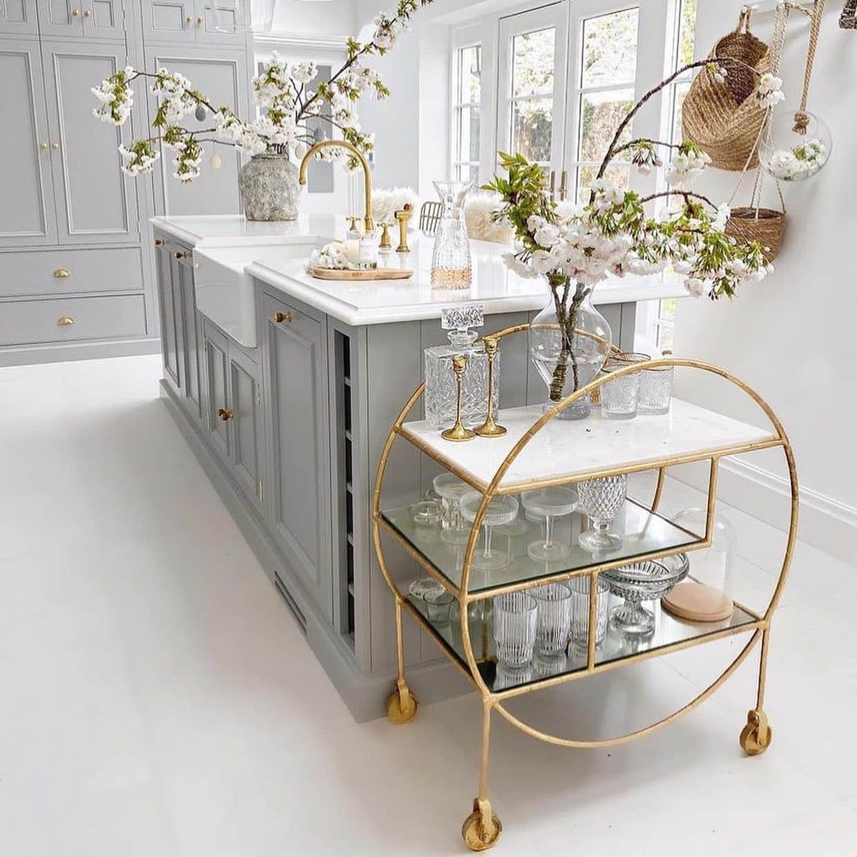 How to Design a Glam Style Room