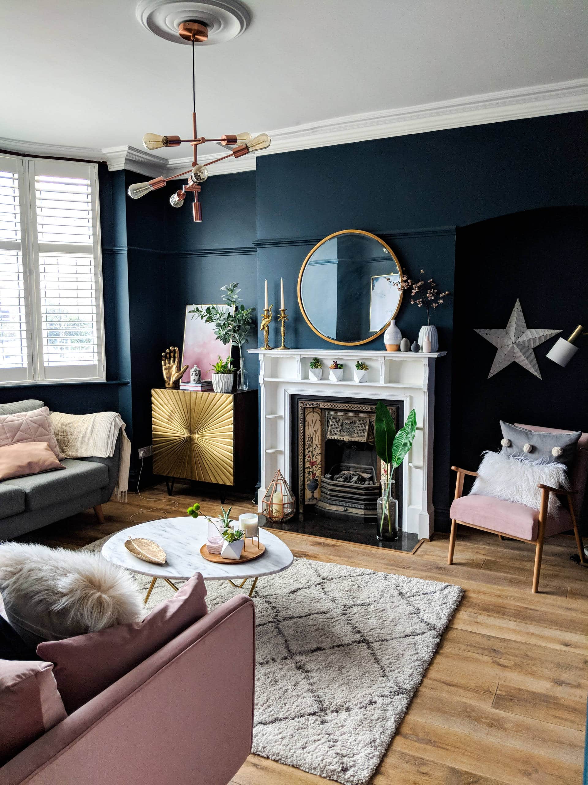 Mix and Match Patterns and Textures with your Living Room Furniture