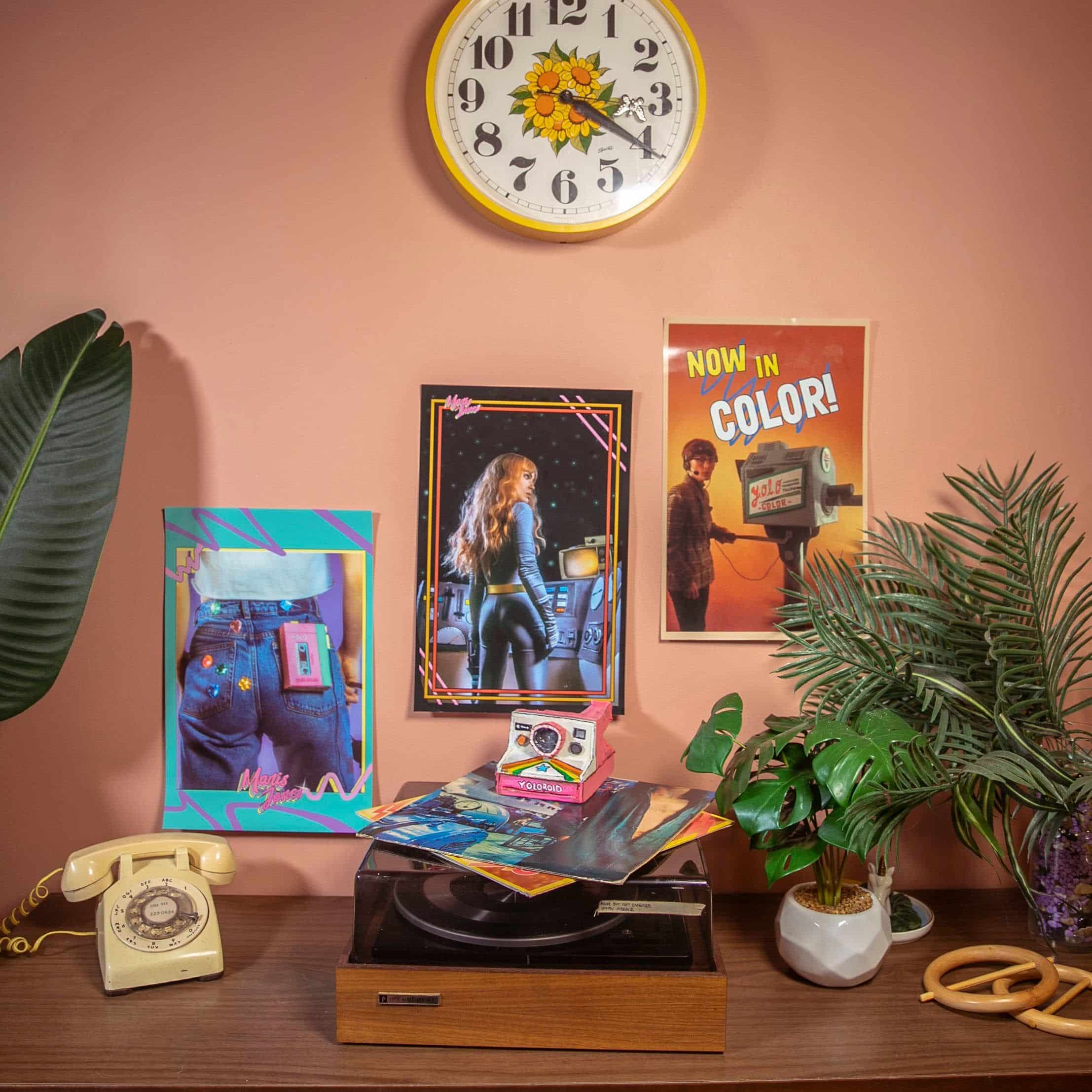 Retro 70s Bedroom Ideas