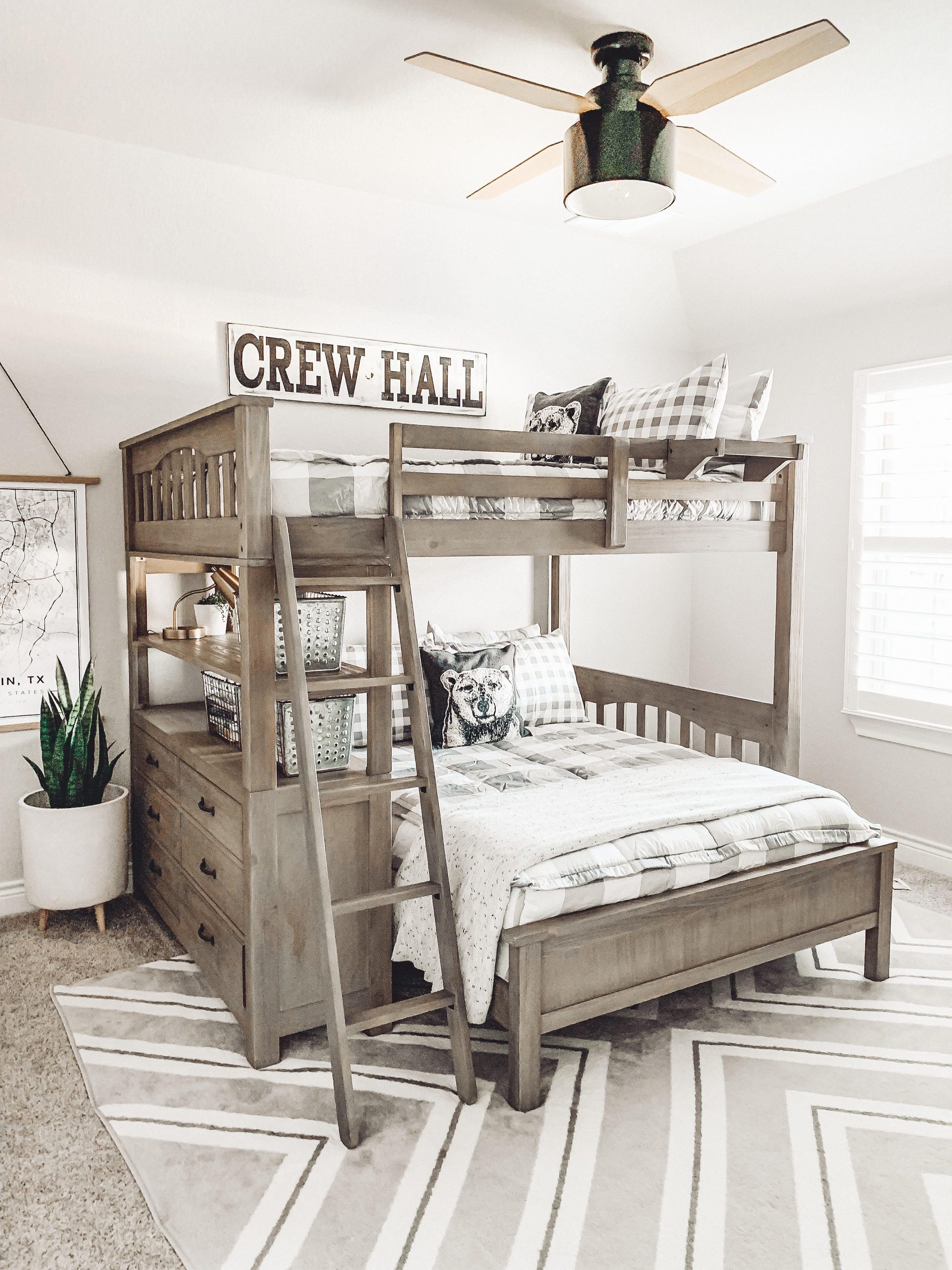 How To Make Your Room Aesthetic With a Bunk Bed