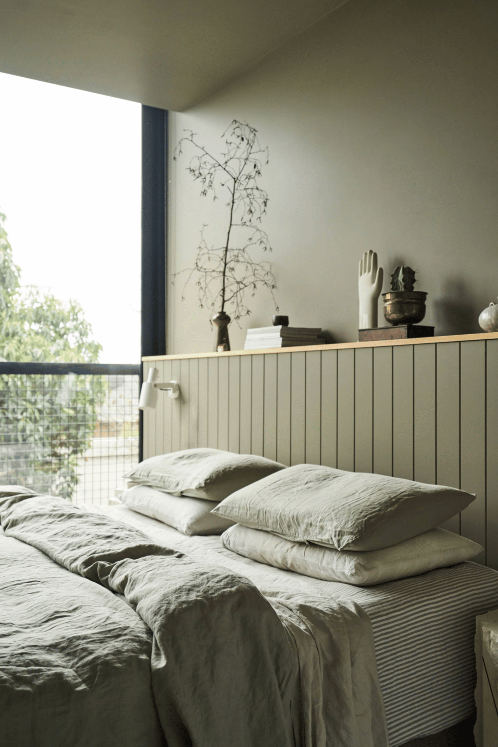 How to Decorate a Half Wall behind your bed