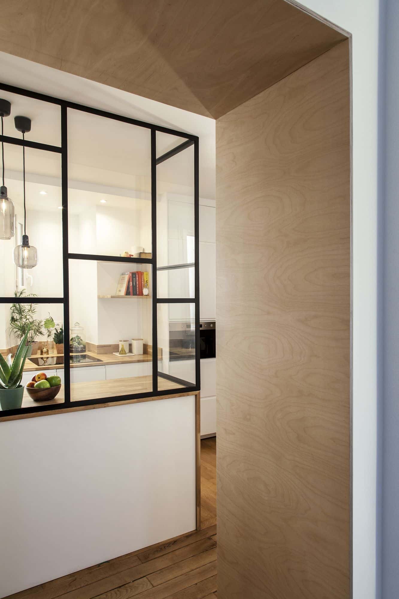 How to Decorate a Half Wall with custom frames over it