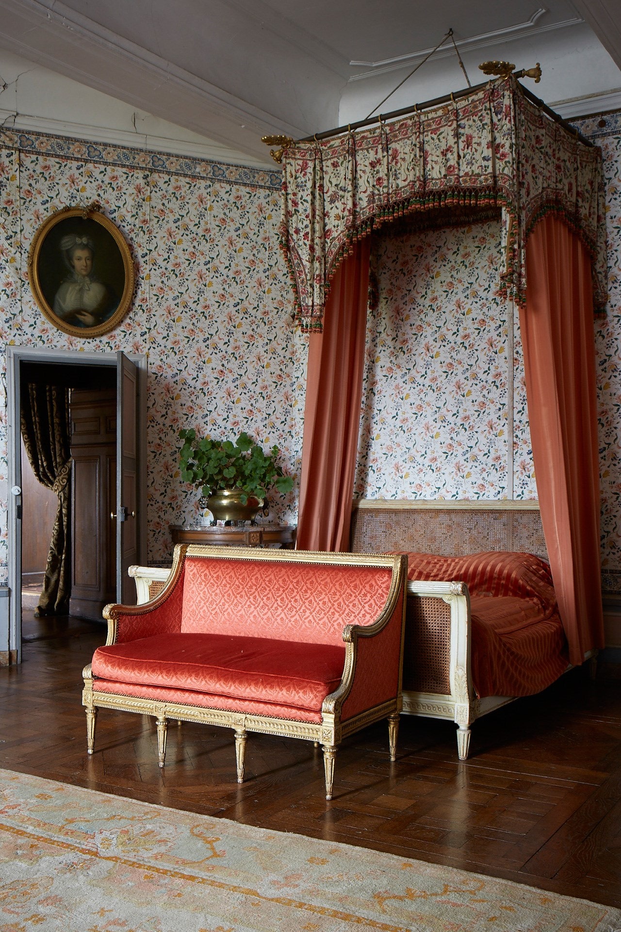 How to Design a Traditional Style Room
