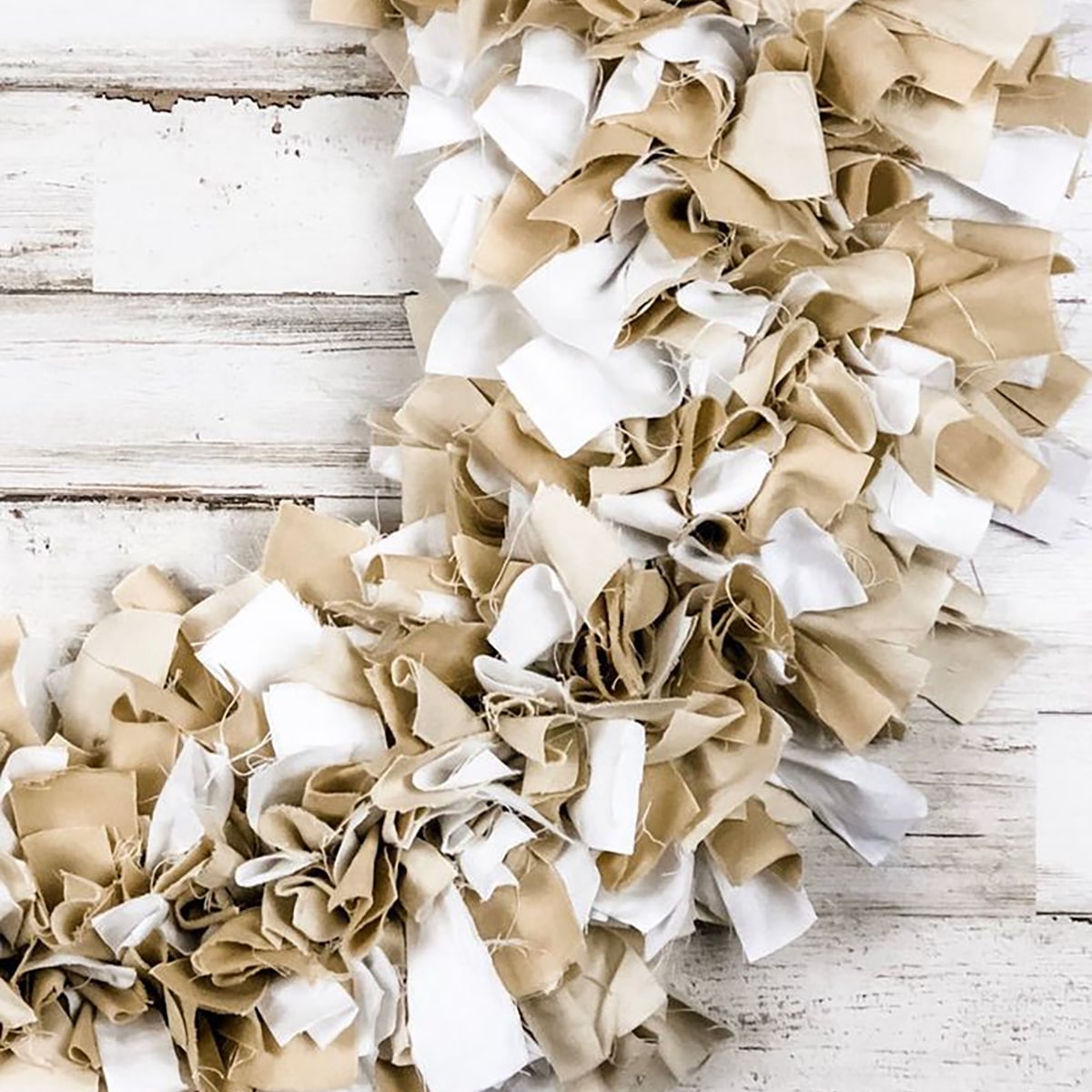DIY Plastic Tablecloth Wreath