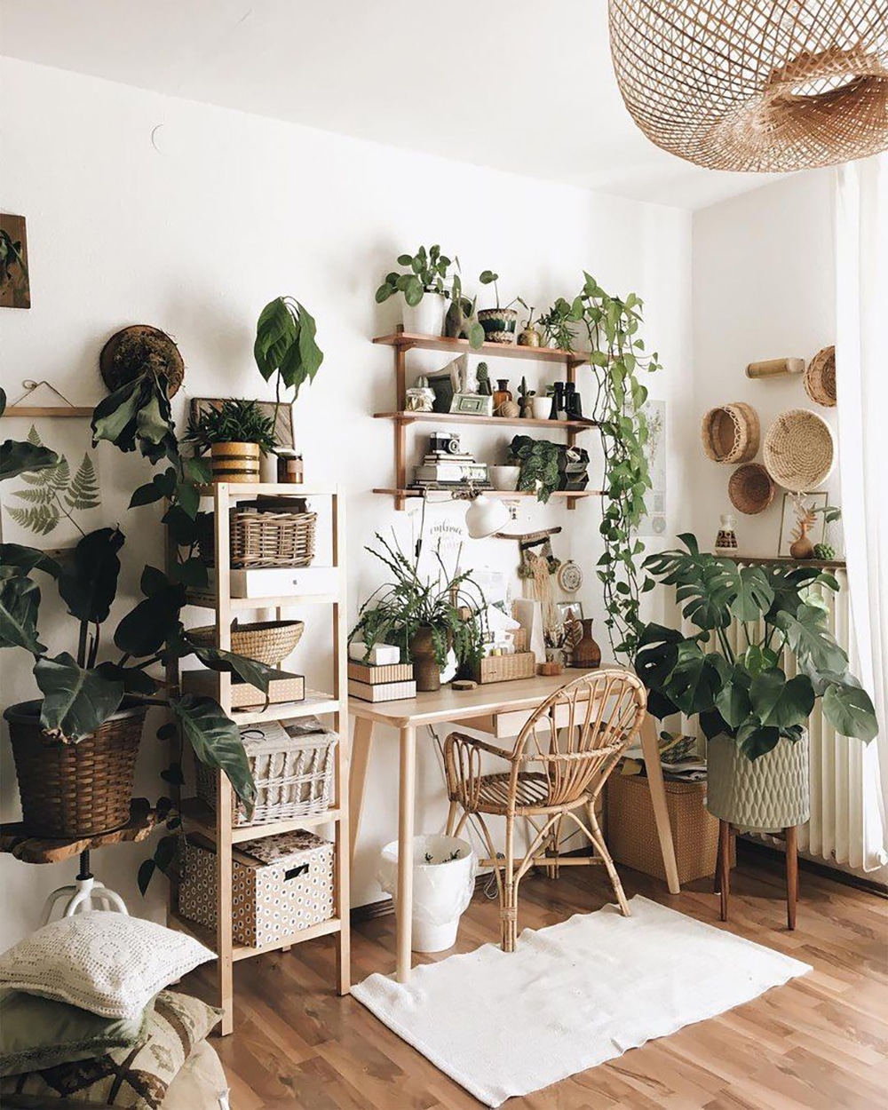 Decorating with Bamboo furniture and decor ideas with plants