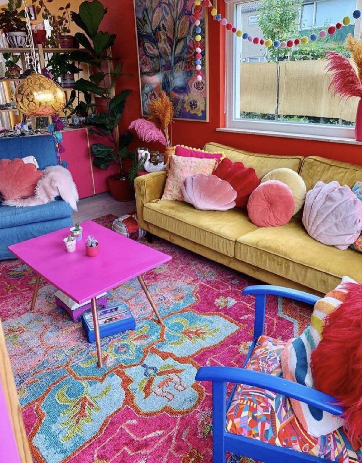 How to Design a Maximalism Style Room