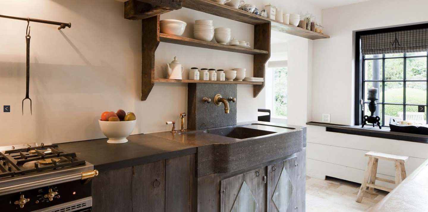 clean and tidy kitchen no pantry