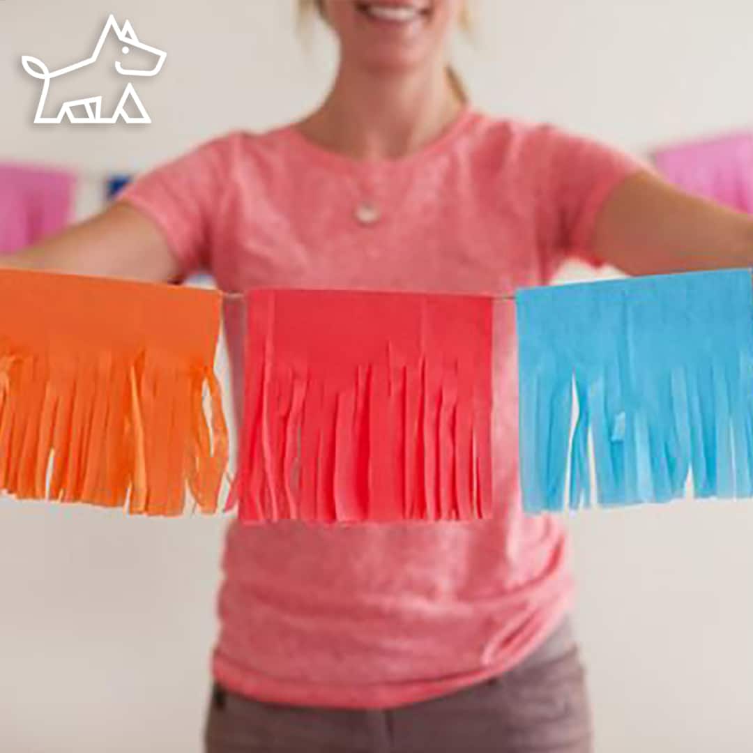 How to Decorate Walls with Plastic Tablecloths
