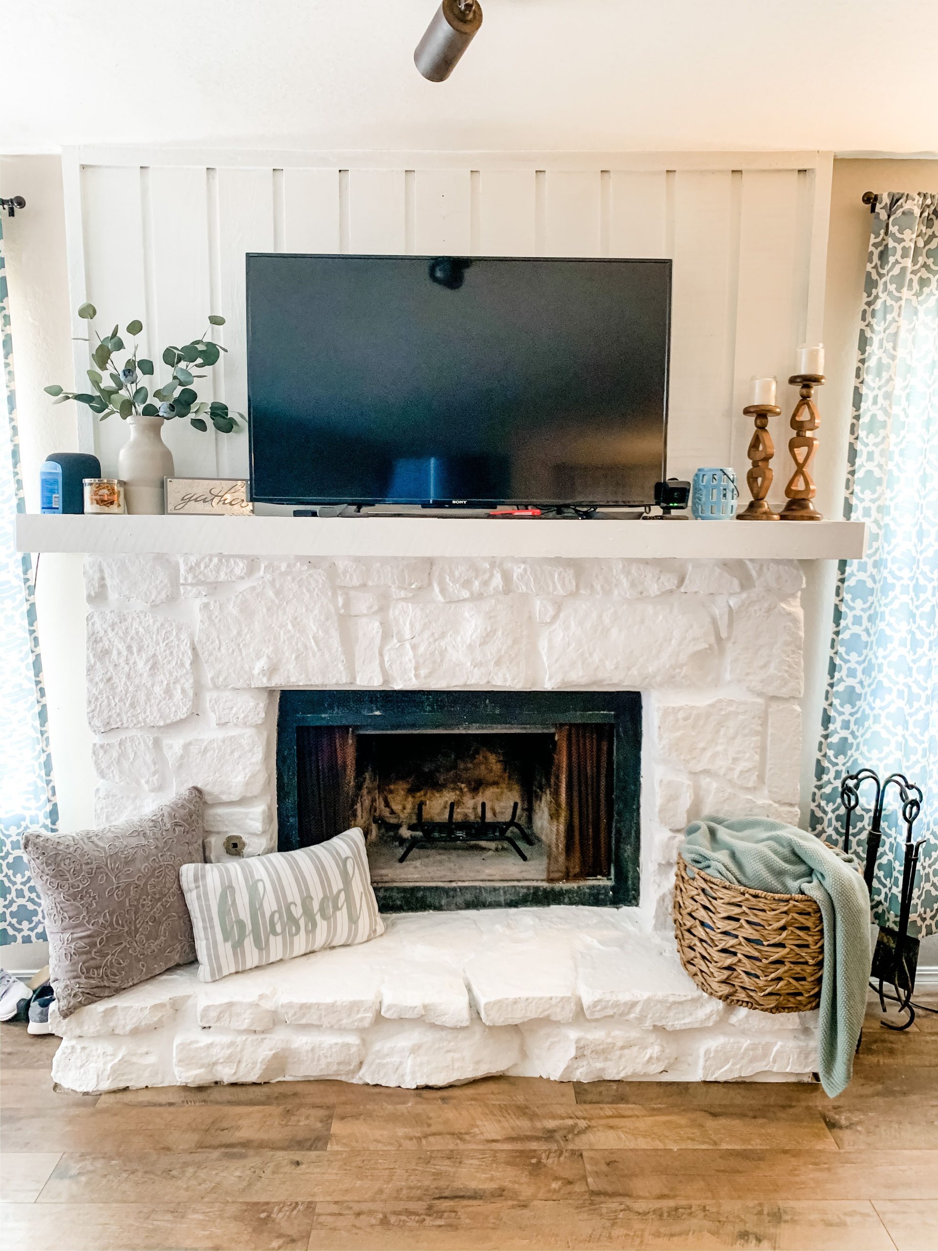 What are some other options for mantel decor?