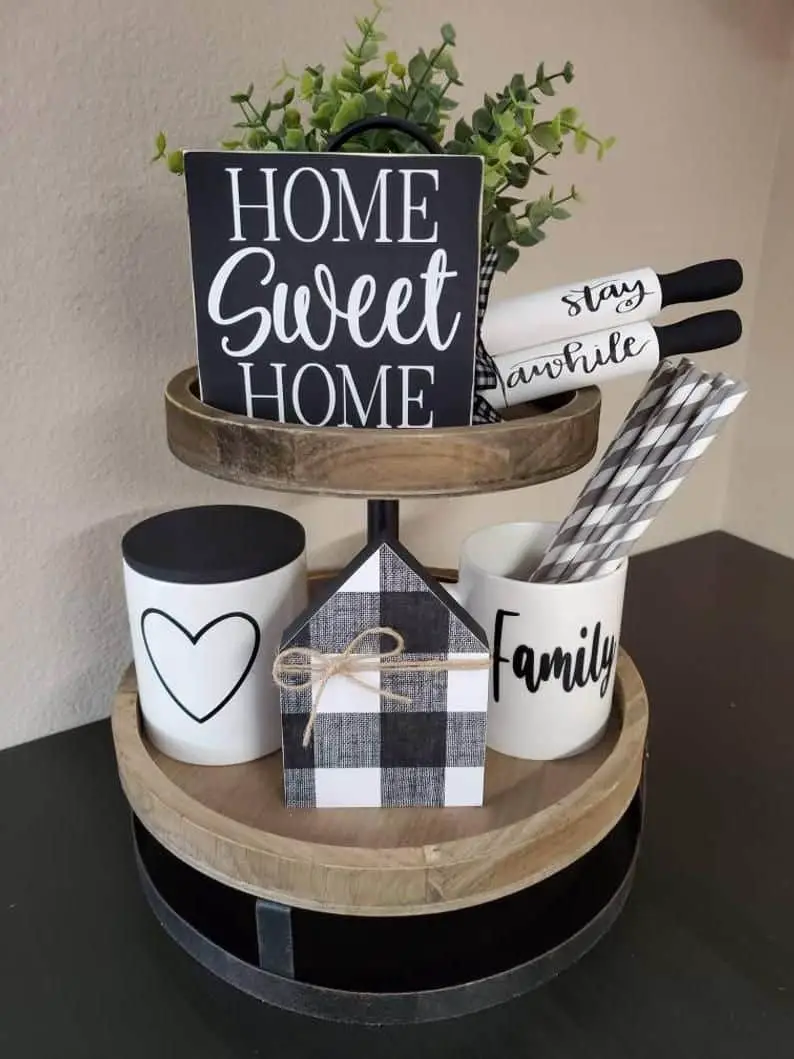 Why are tiered trays so popular?