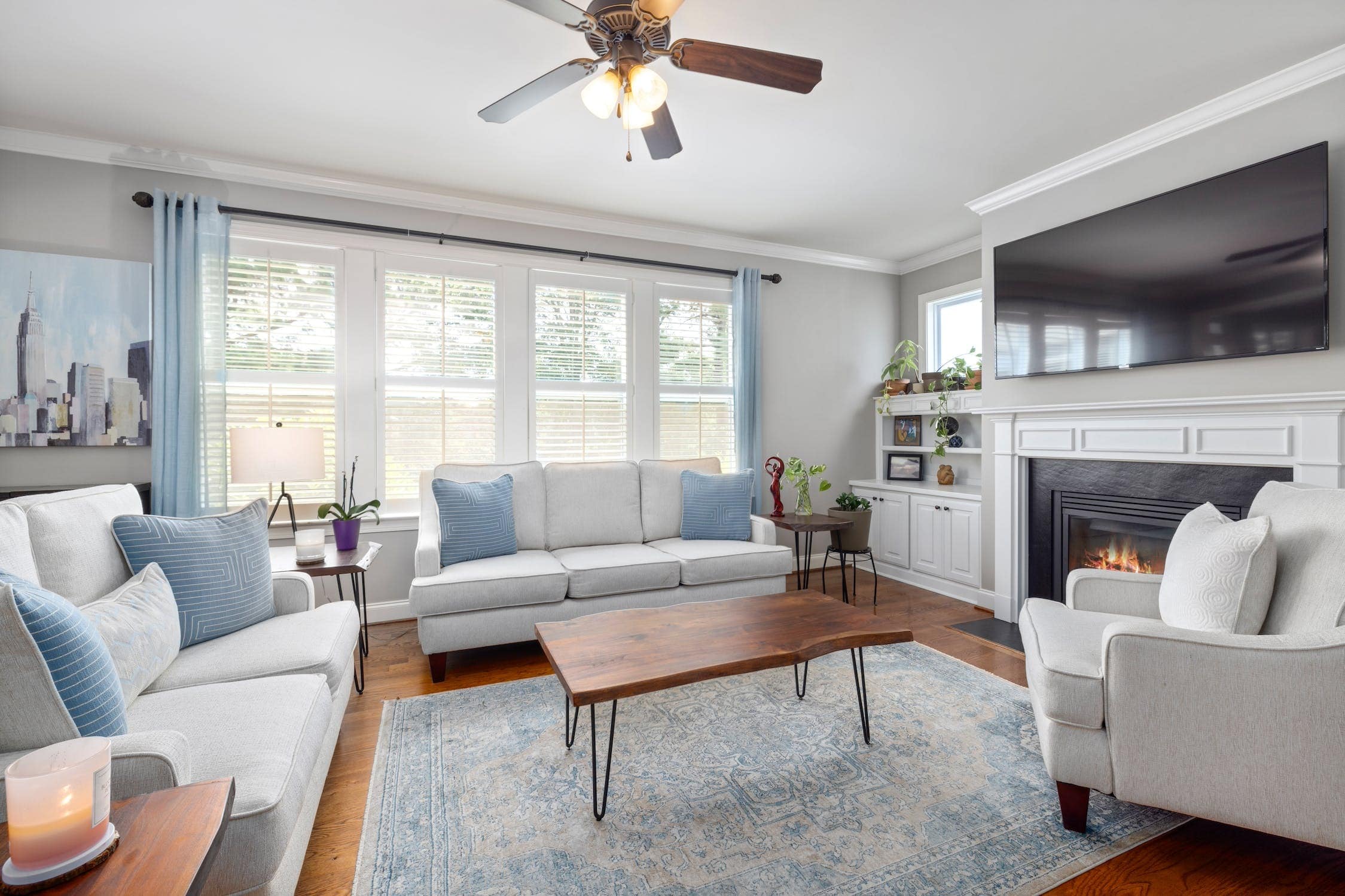 Planning your Furniture Layout around the Fireplace – Sofa, Chair, and TV