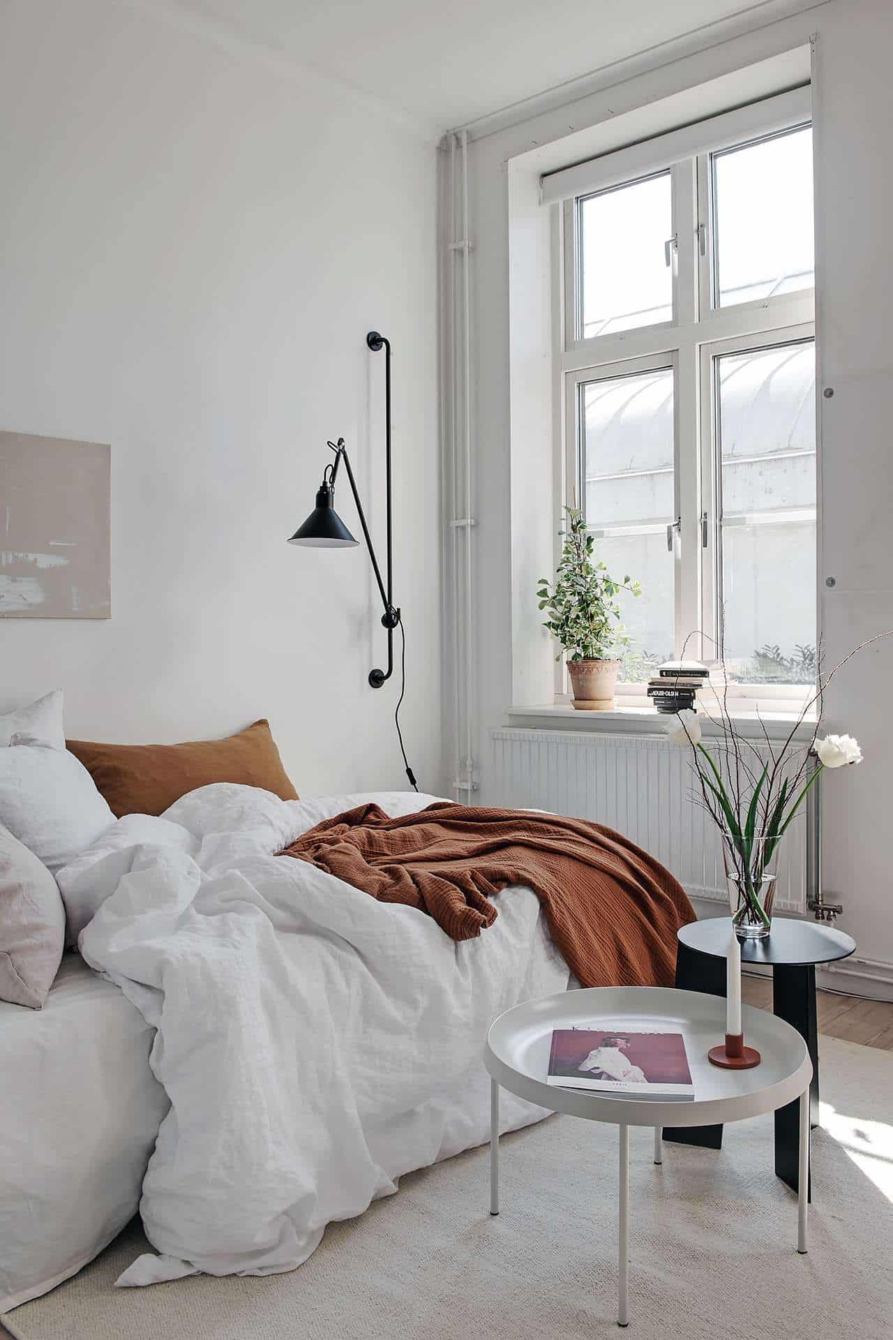 Try combining the nightstand with other refined materials, such as a dresser or bedside table, for a more balanced and…