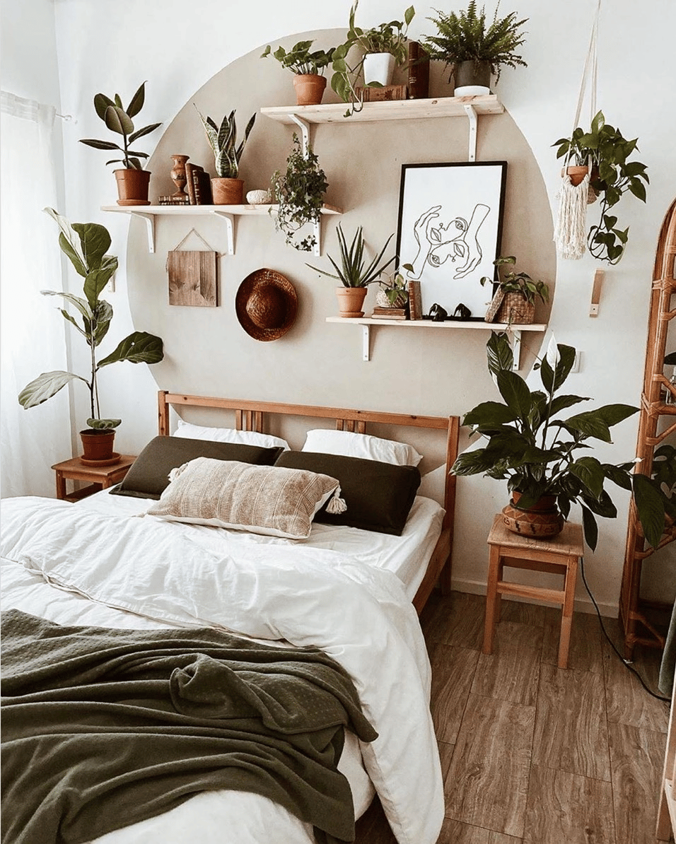 How to Organize a Small Bedroom on a Budget – 10 Small but Great Tips