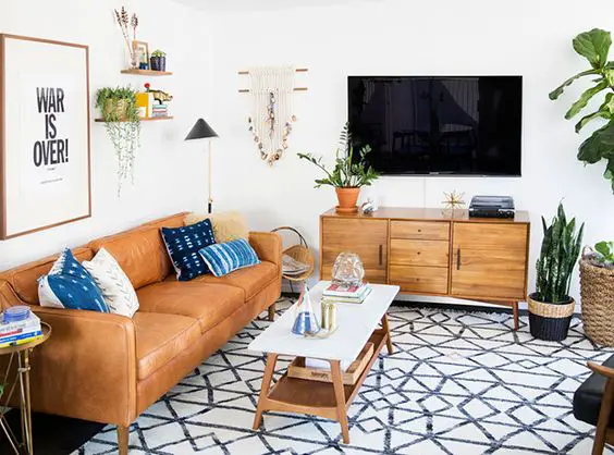 Choose a console table to create an interesting contrast between the two items and add visual interest to your space.