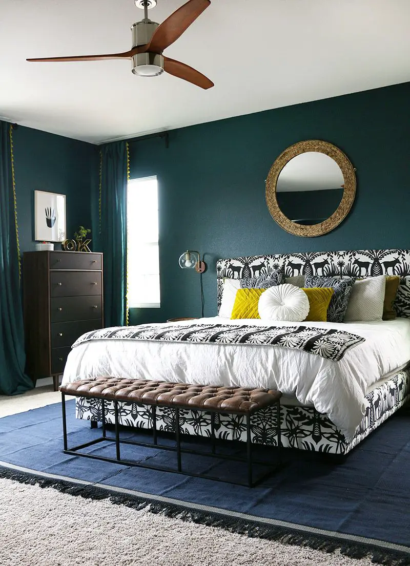Make sure all the furniture pieces in your room complement the tone of the carpet by bringing out its best features.