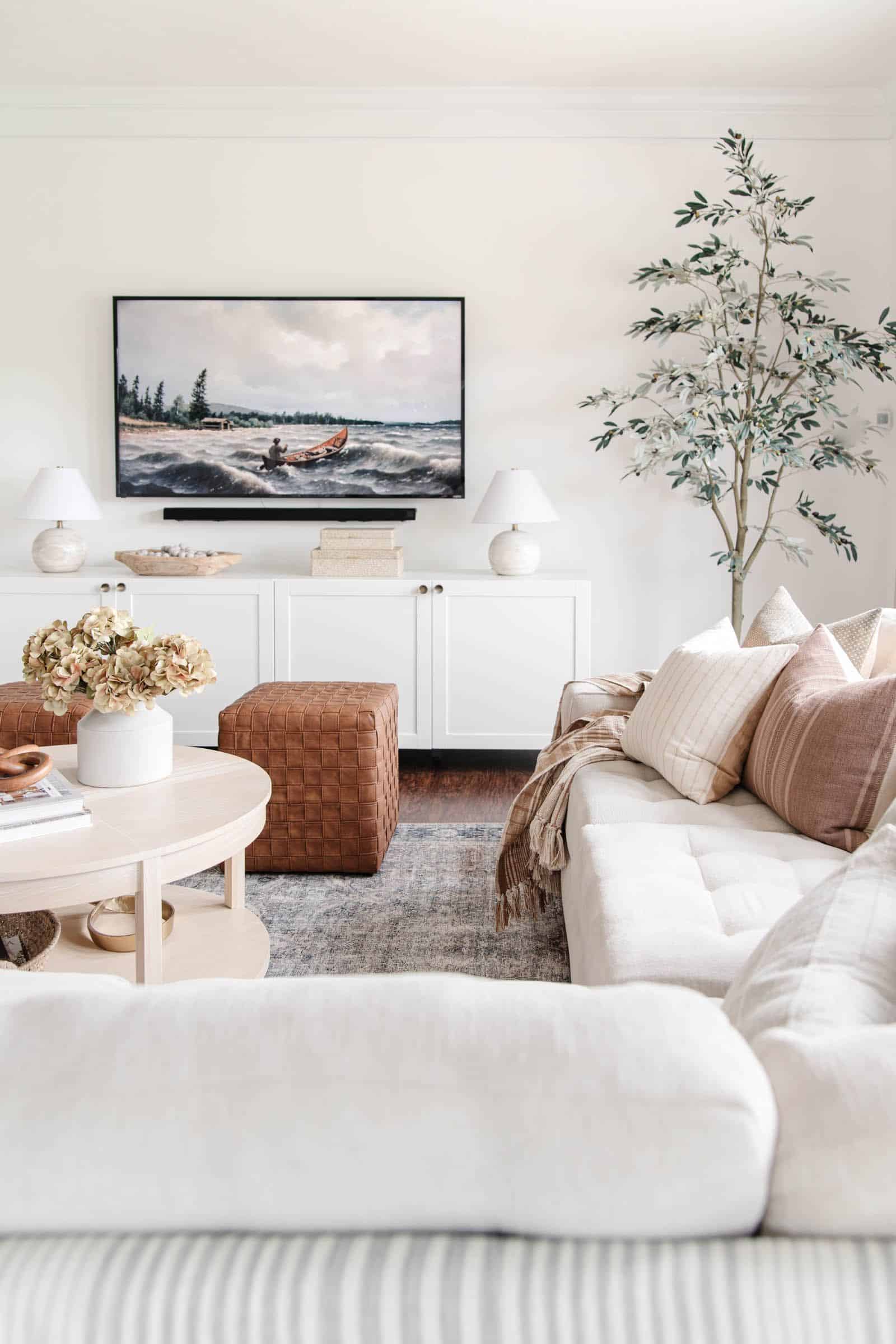 185 - coordinate tv and coffee table