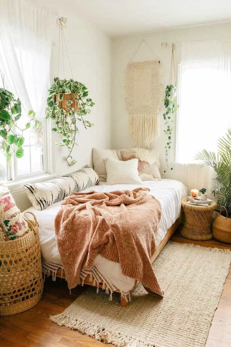 Using hanging pet-friendly houseplants will also add life to the bedroom and create a cozy atmosphere while saving space.