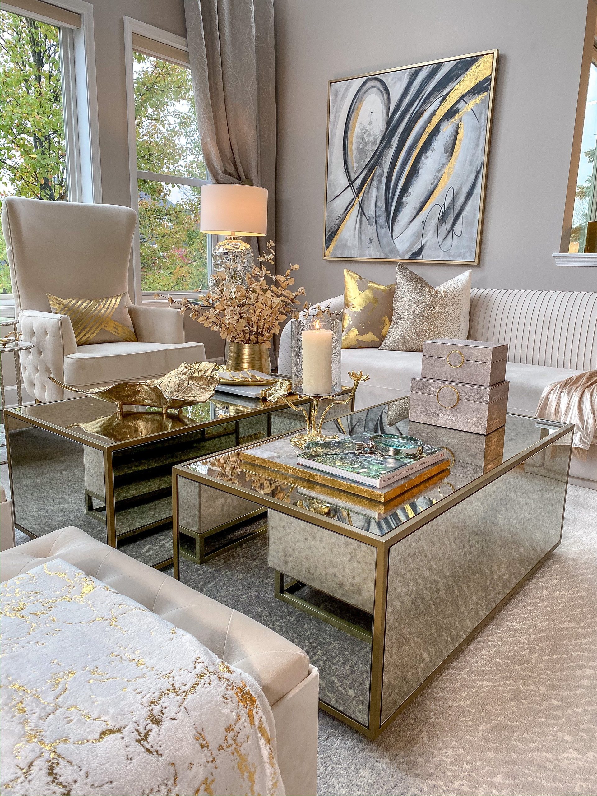 Gold and Beige: This warm yet sophisticated combination is sure to add glamour to any living space!