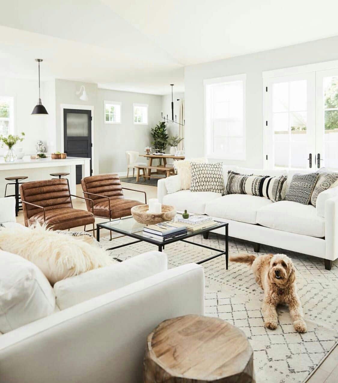 How to Match Accent Chairs and Sofas - 10 Steps Steps to Pair a Sofa, Accent Chair, and Furniture