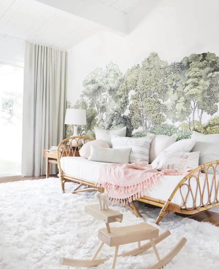 Accessorize With Rugs: Adding a decorative rug to your daybed can really help tie the look together. It gives a touch of…