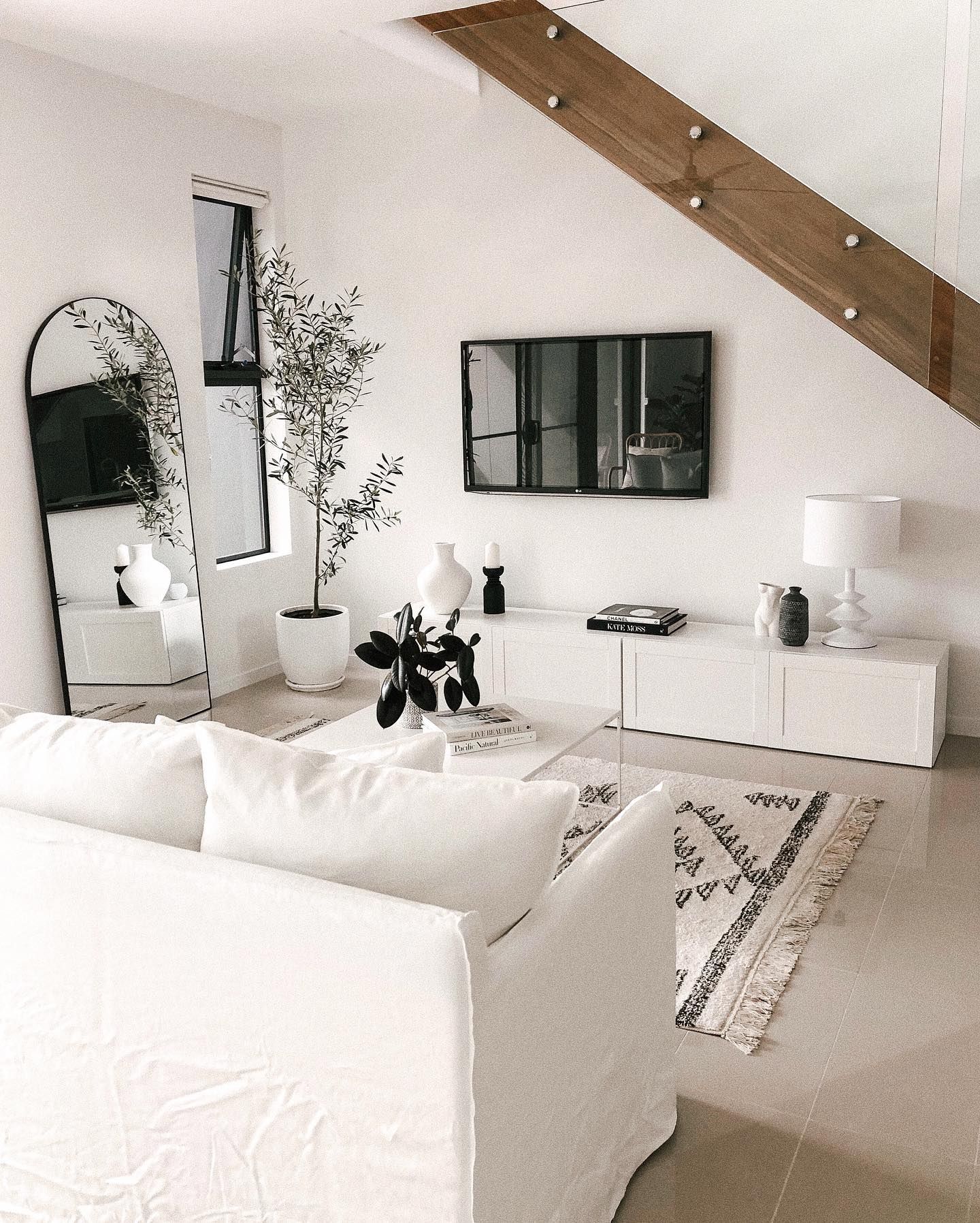 10 Thinks you Need to Know Before Mounting a TV on Your Wall Wall Mount and TV Mounting Ideas
