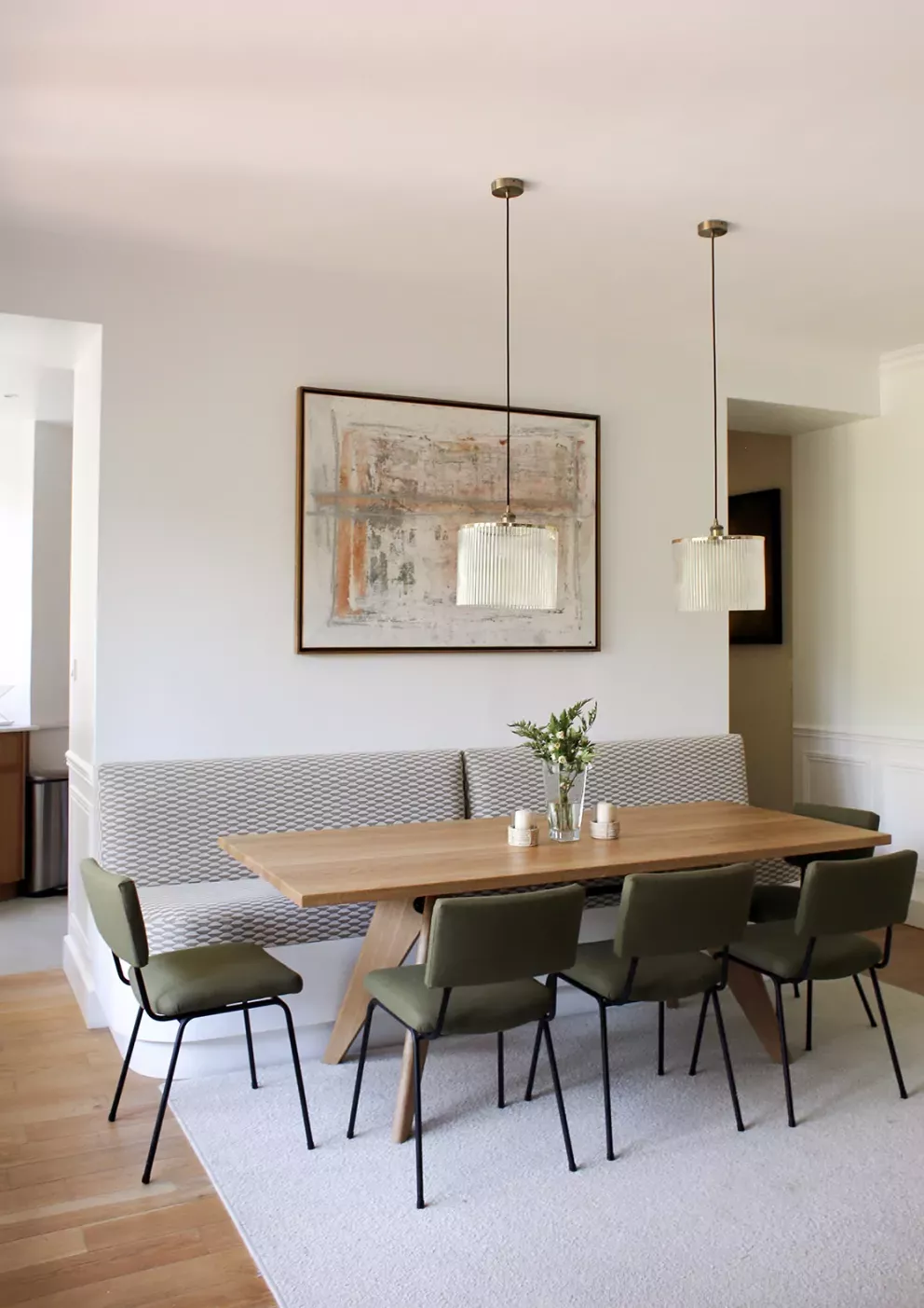 10 Small Dining Room Colors to Transform Your Space