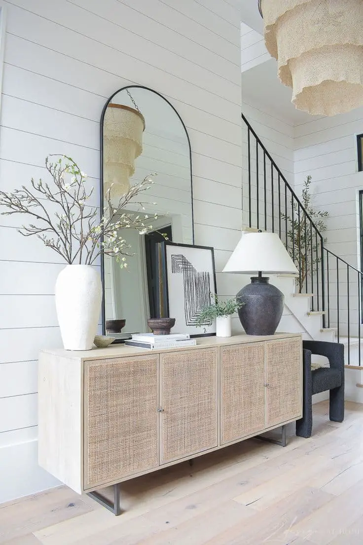 Steps to Create a Foyer in a Living Room