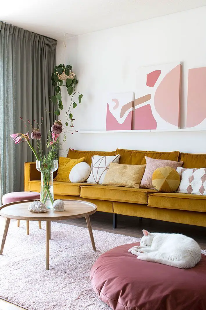 Golden Yellow: Bright and Cheerful – Liven up your small space with this cheerful shade!