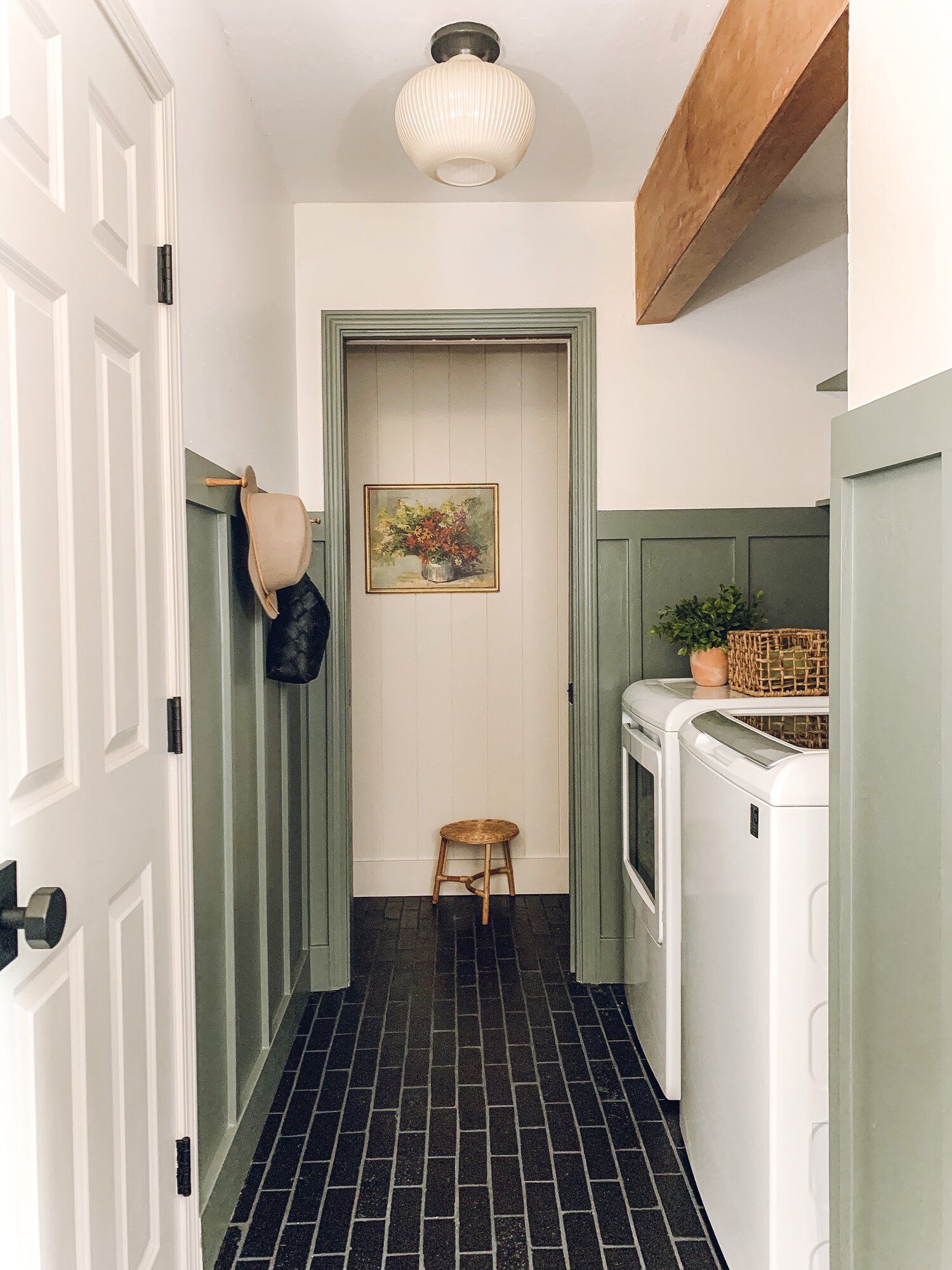 Laundry Days are Brighter with a Minty Green Room