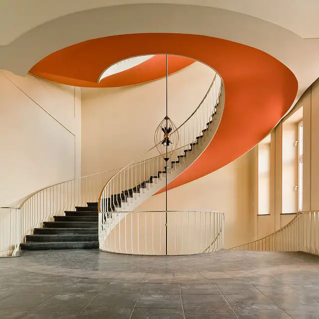 Emphasis in Interior Design: Creating Focus within a Space