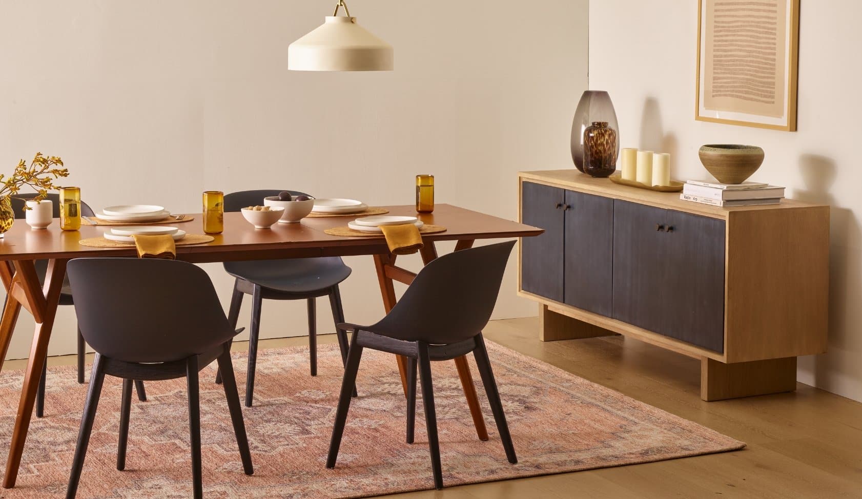 How to Design a Mid-Century Modern Dining Room