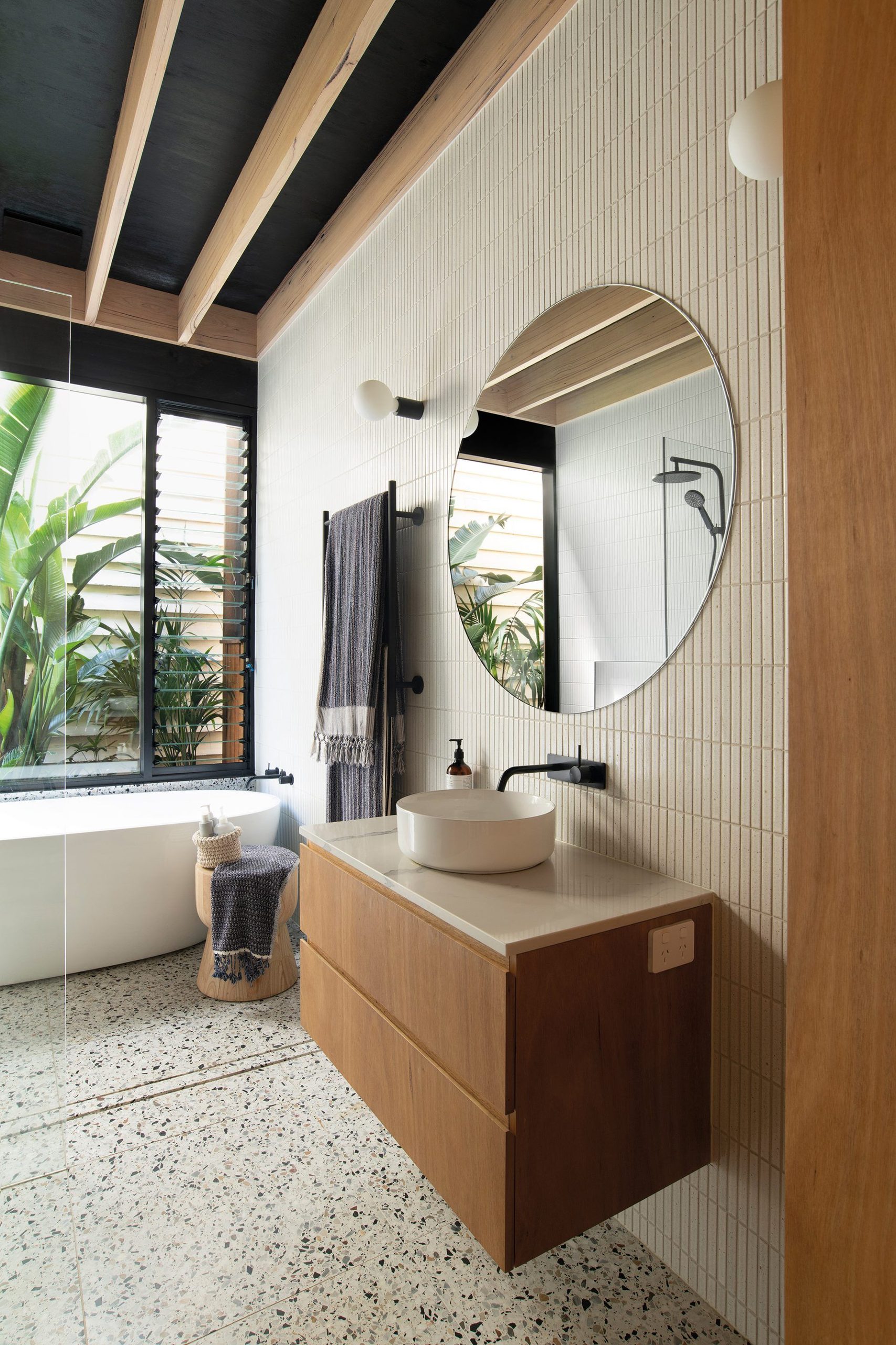 The Art of Sparkling Shower Tiles: How to Clean Shower Tiles Without Scrubbing Bathroom Grout: Essential Tips for Maintenance