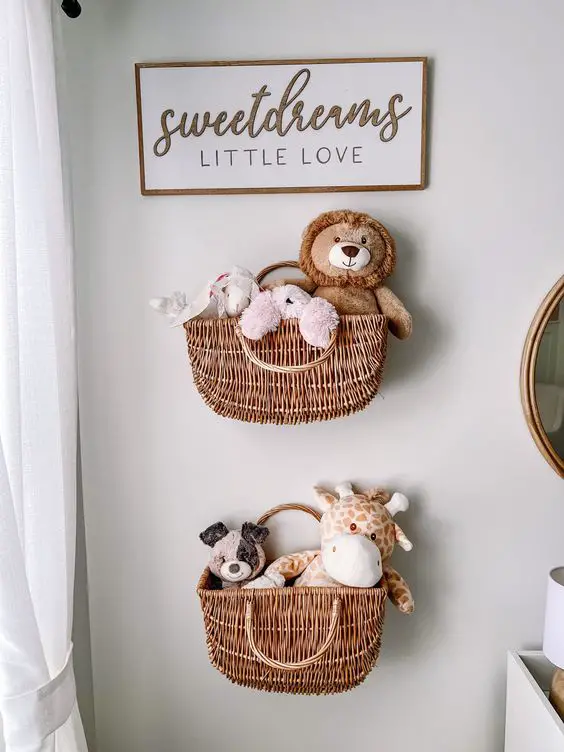 Creative Stuffed Toy Displays