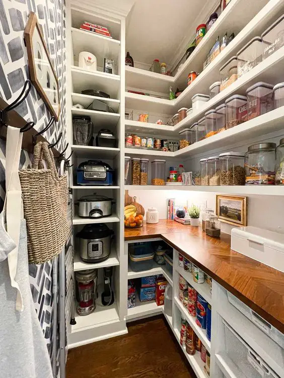 7 Steps to Organize a Deep Pantry: A Comprehensive Guide for Ultimate Efficiency
