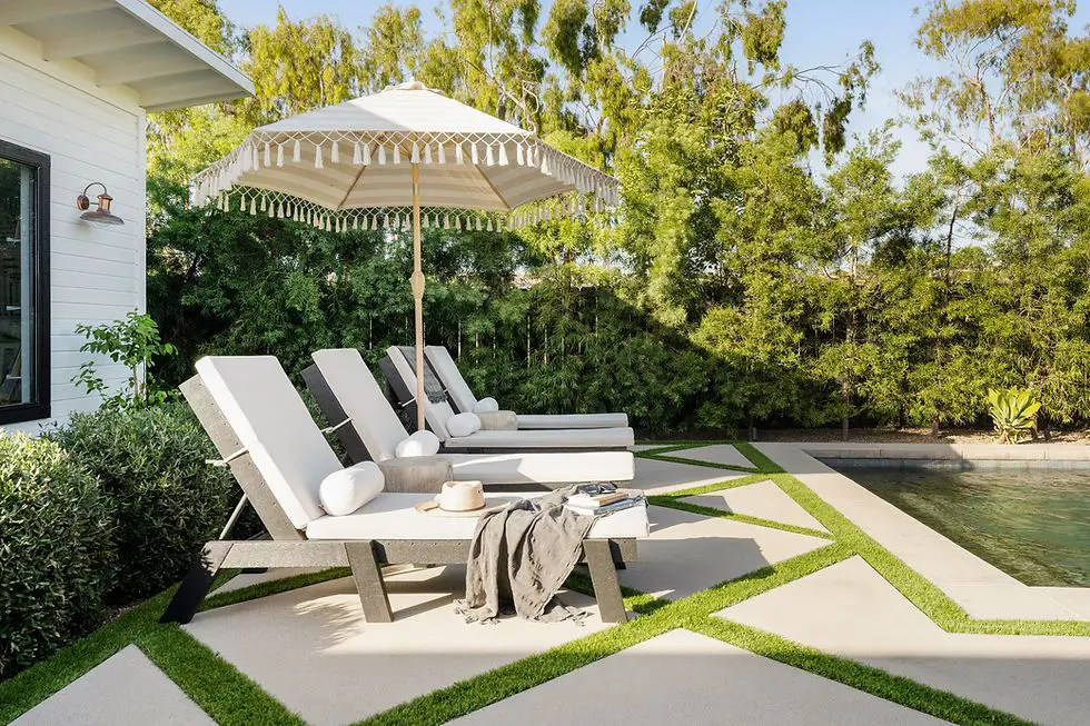 Achieving Pristine Elegance: How to Clean White Polywood Furniture