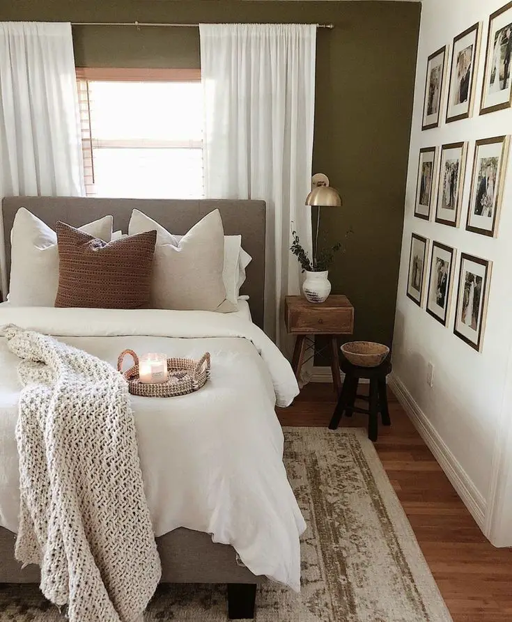 Mastering the Art of Disguise: How to Hide an Off-Center Window Behind a Bed
