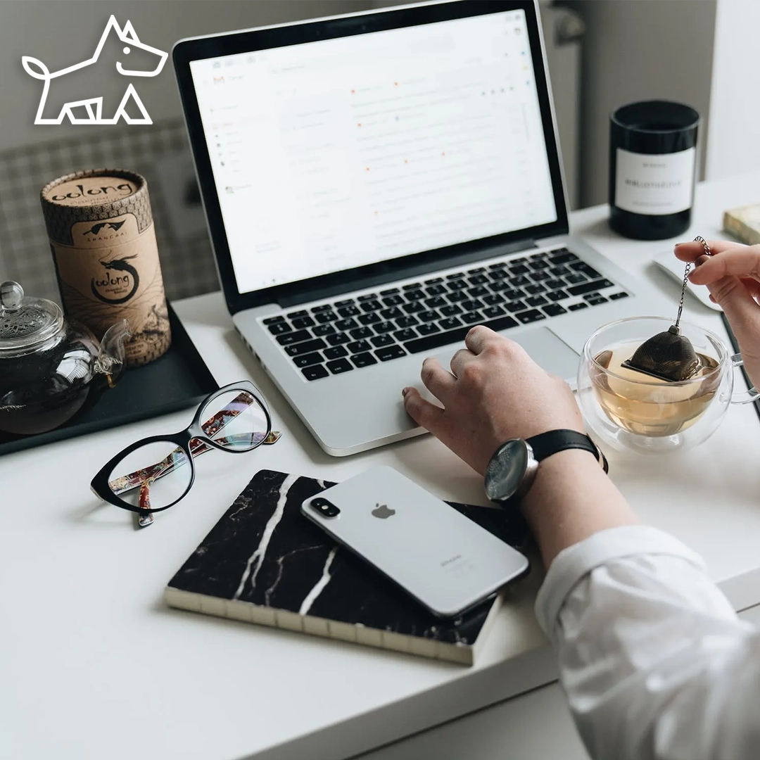 Interior Decorator Cost vs. Online Interior Designer Cost