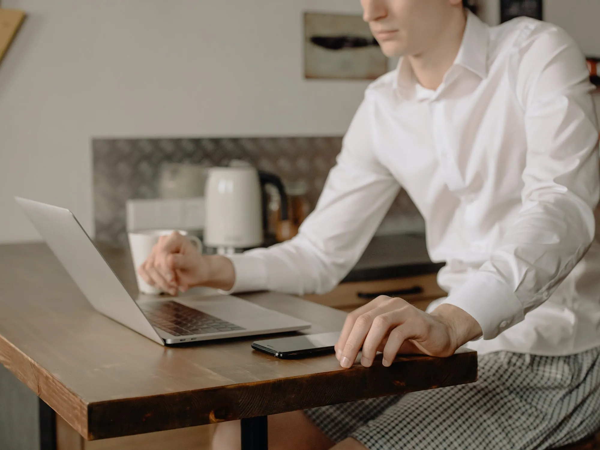 Interior Decorator Cost vs. Online Interior Designer Cost - photo 2