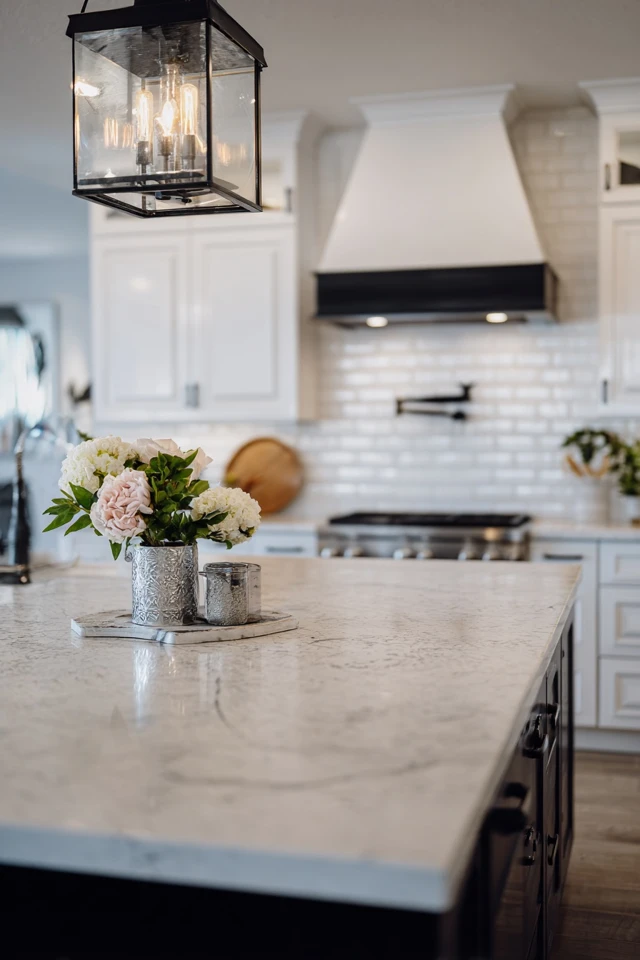 Farmhouse Kitchen Backsplash Aesthetic: Create a Look You’ll Love - photo 3