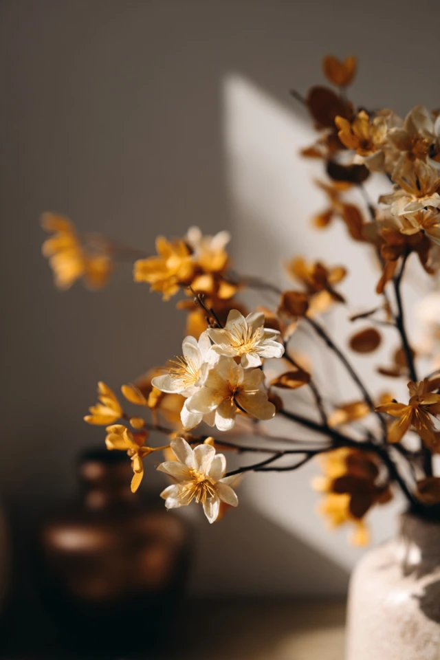 Modern Black And Gold Design Inspiration for Every Space - photo 3