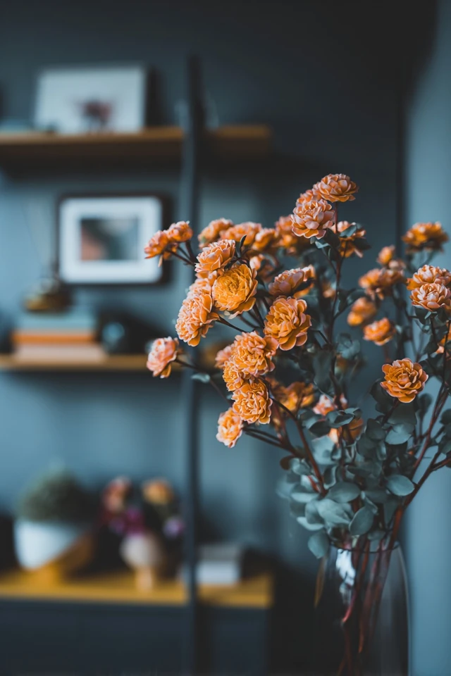 Dark Office Aesthetic: Create a Look You’ll Love - photo 5